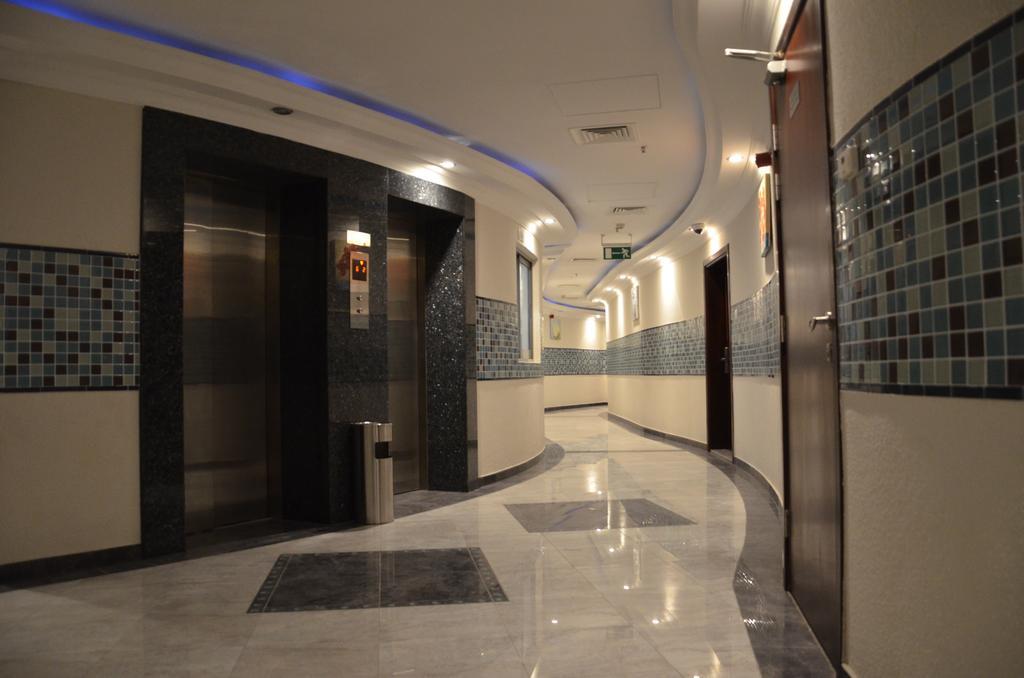 Al Waleed Palace Hotel Apartment Al Barsha Dubai Eksteriør bilde