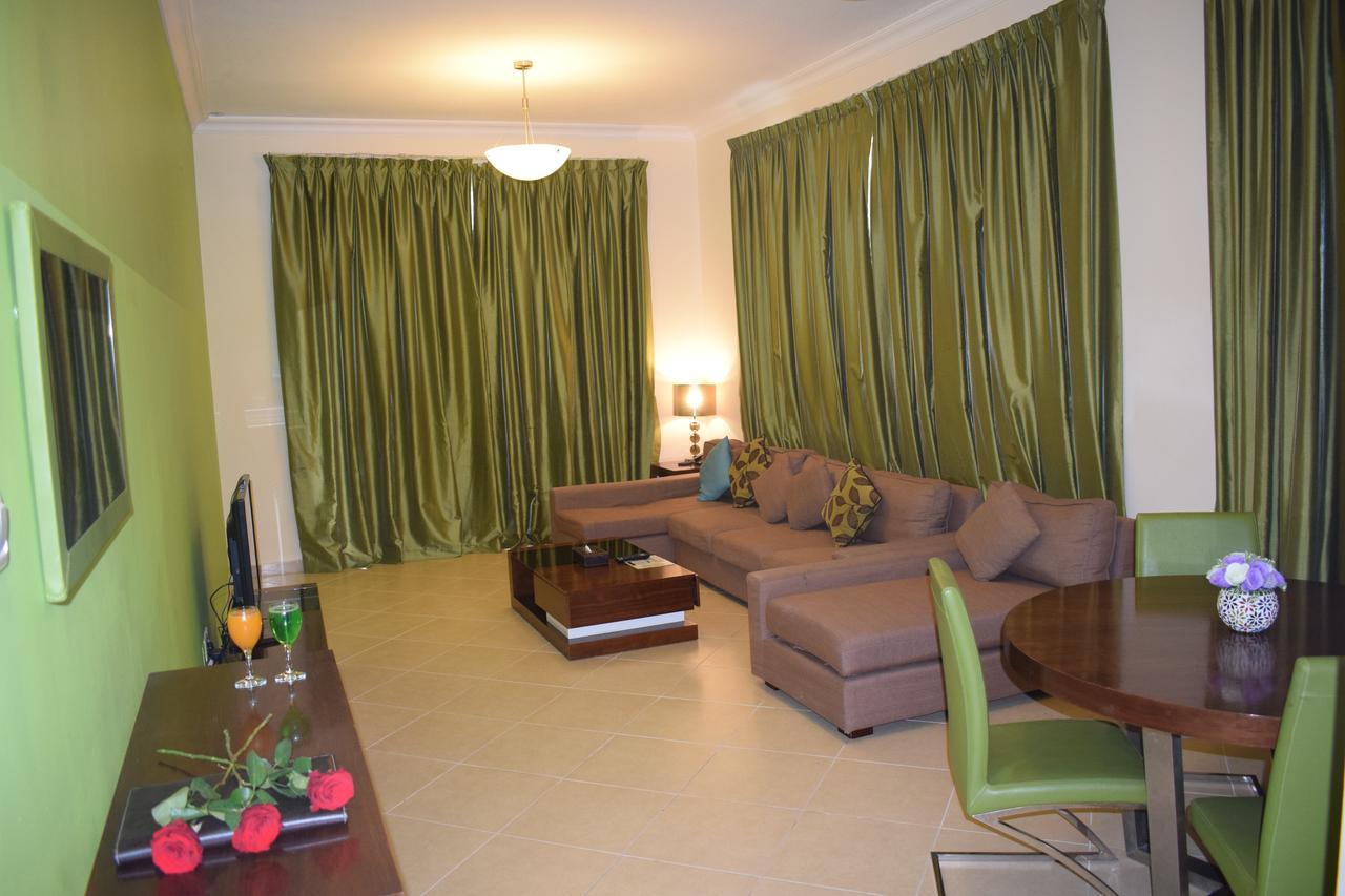 Al Waleed Palace Hotel Apartment Al Barsha Dubai Eksteriør bilde