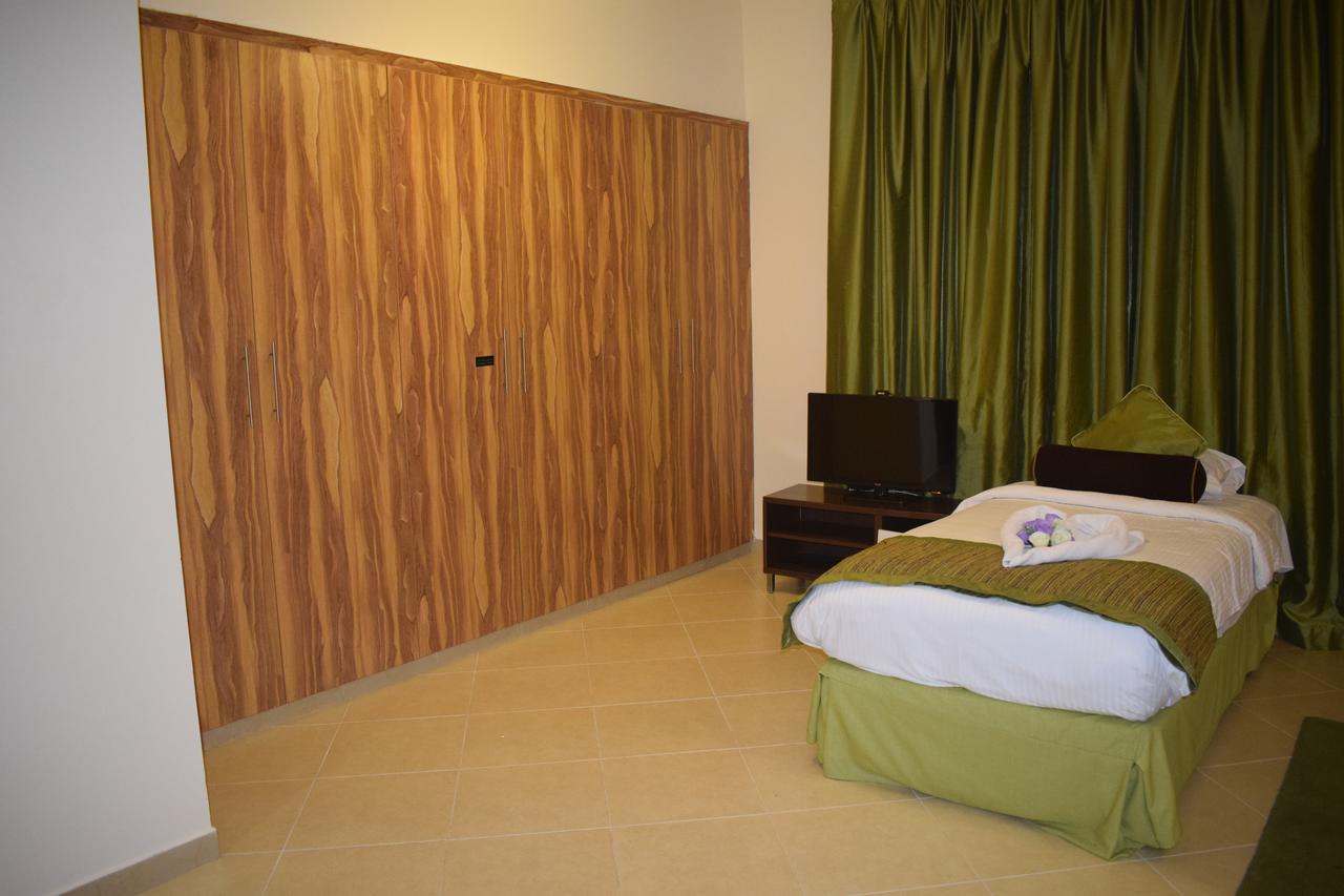 Al Waleed Palace Hotel Apartment Al Barsha Dubai Eksteriør bilde
