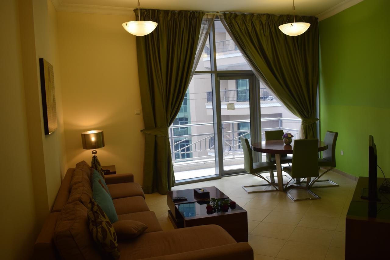 Al Waleed Palace Hotel Apartment Al Barsha Dubai Eksteriør bilde
