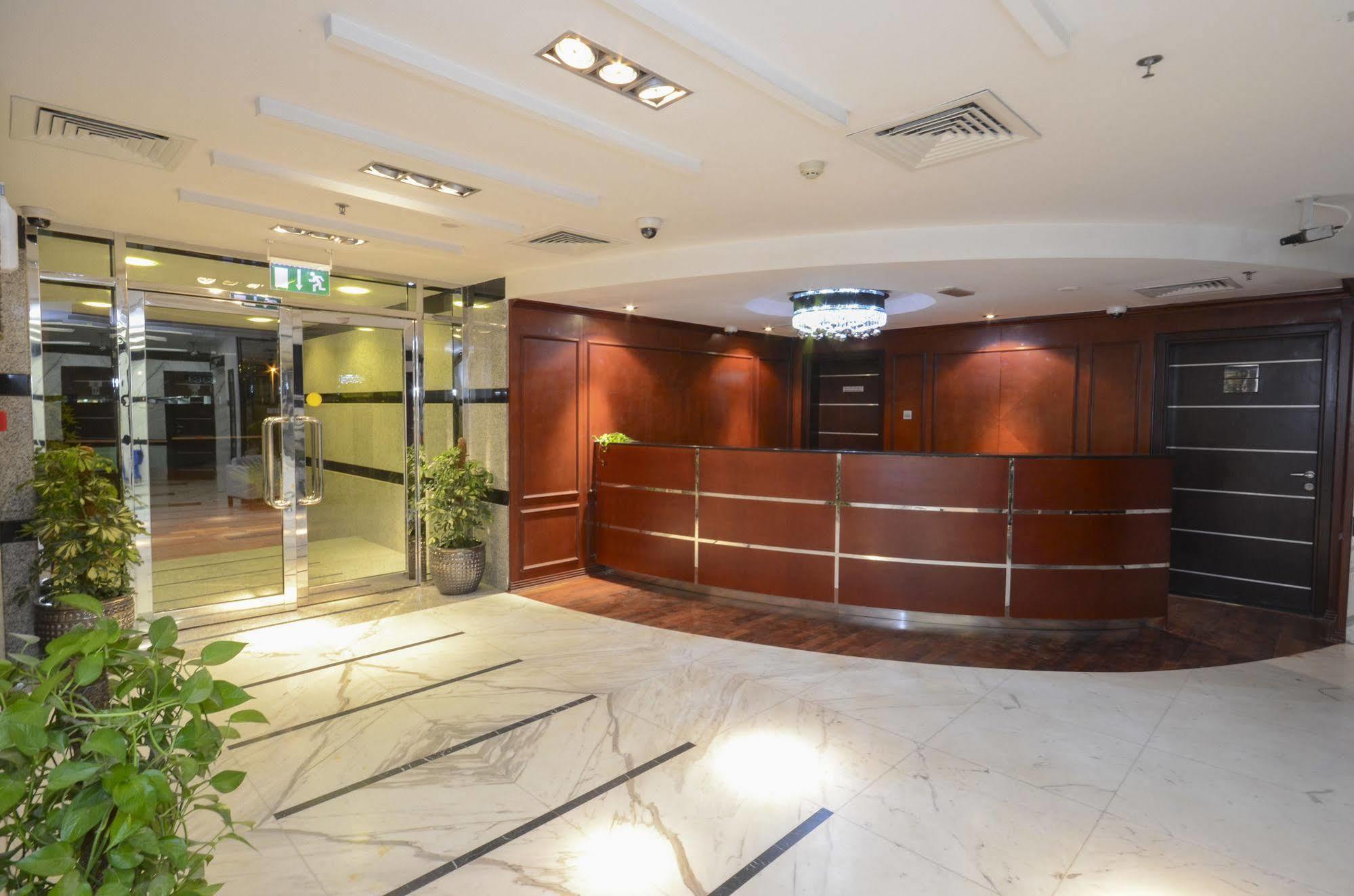 Al Waleed Palace Hotel Apartment Al Barsha Dubai Eksteriør bilde